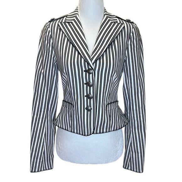 Club Monaco - Cropped Striped Blazer w/ Silver Buttons - Size 2, Black, White - Picture 3 of 17